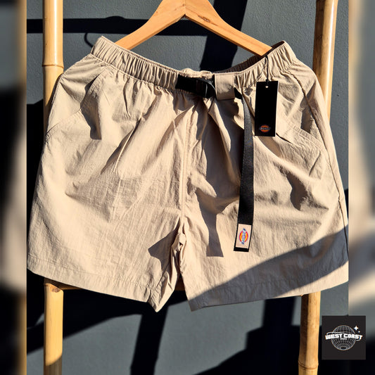 Dickies | Short en nylon technique avec empiècement ceinture